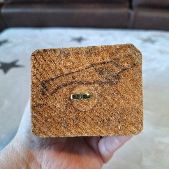 Vintage Wooden Carved Fisherman Statue 12 Inches Made In Taiwan Missing Pole - Picture 7 of 8